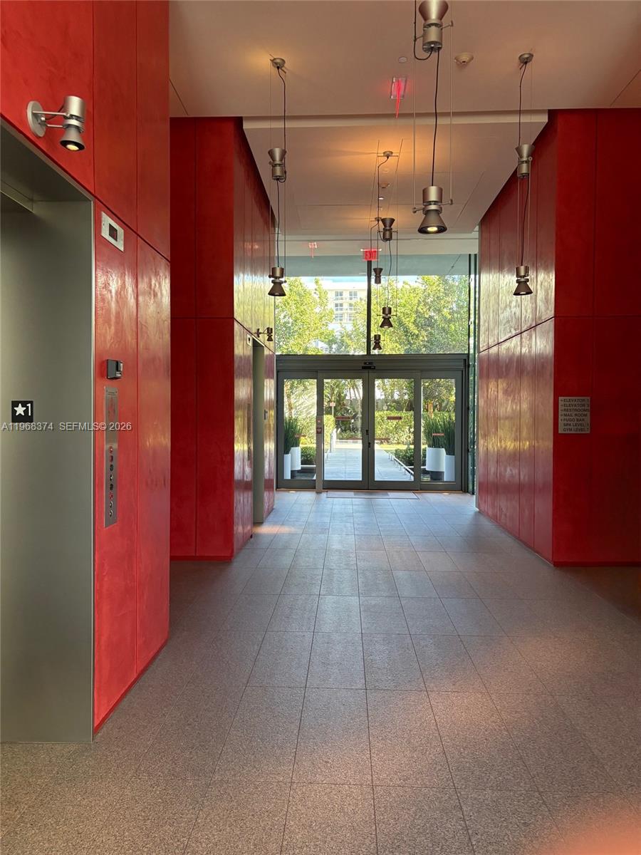 8701 Collins Ave 803