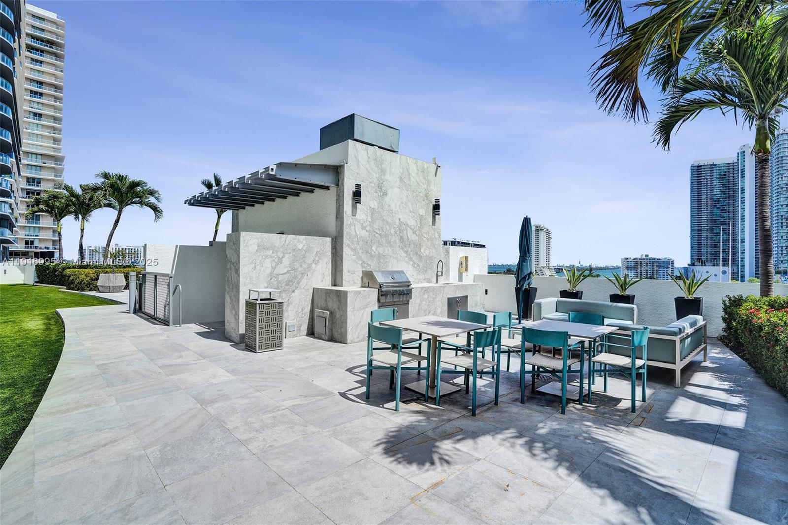 FOUR MIDTOWN MIAMI CONDO - Residential