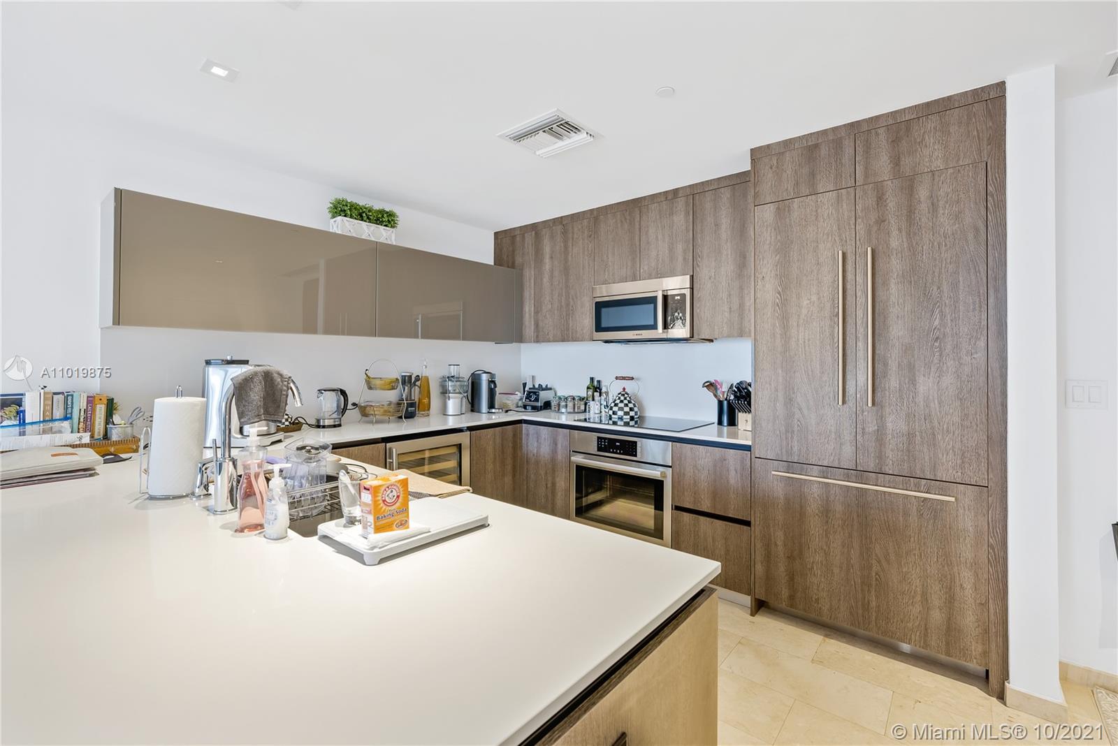 RISE CONDO - Residential