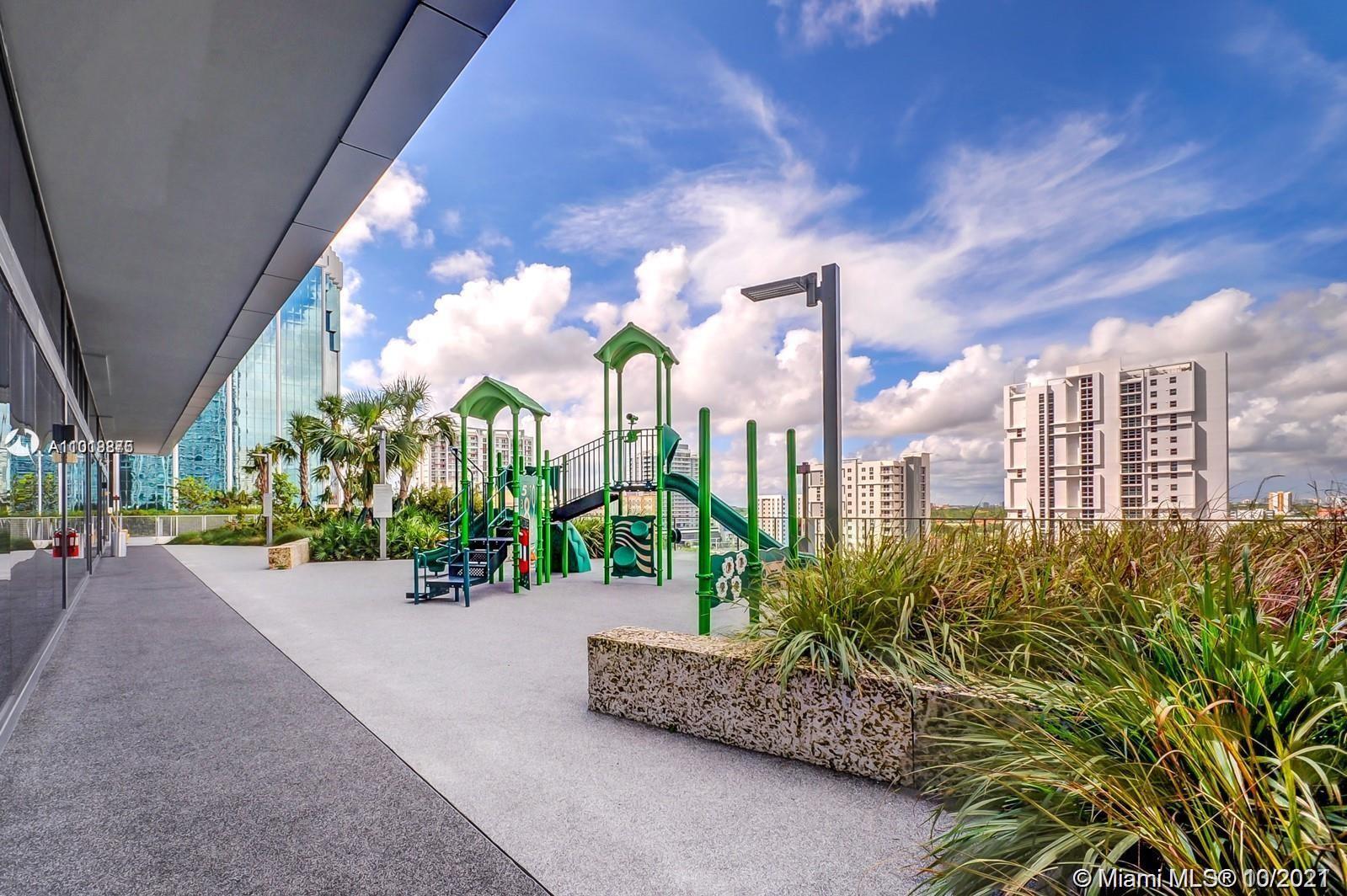 RISE CONDO - Residential
