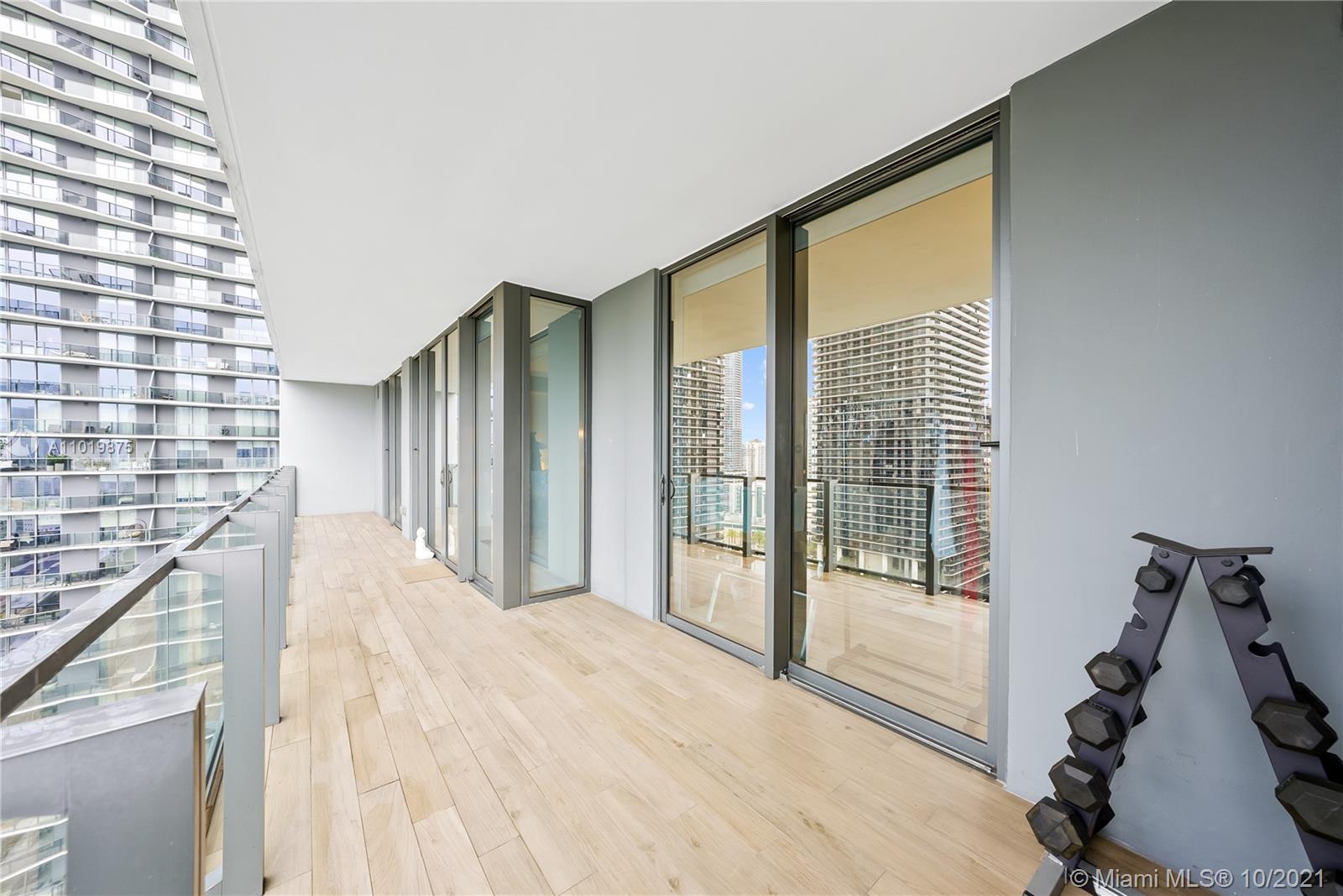 RISE CONDO - Residential