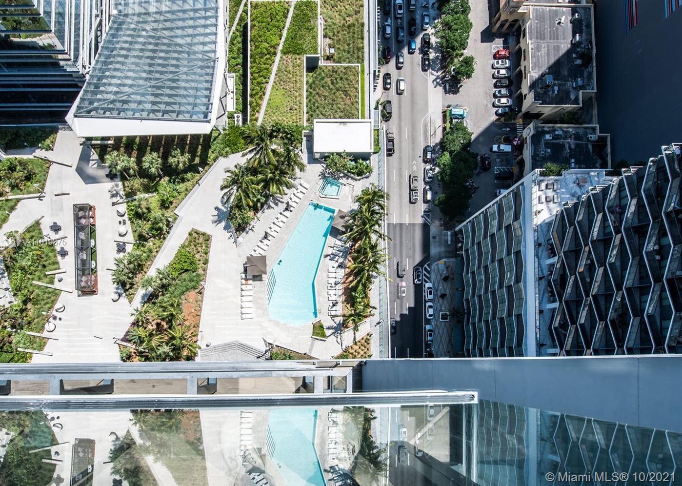 RISE CONDO - Residential