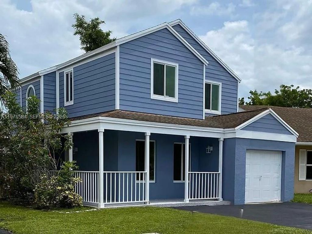 Photo of 274 SW 159th Ter, Sunrise, FL 33326 (MLS # A11976584)