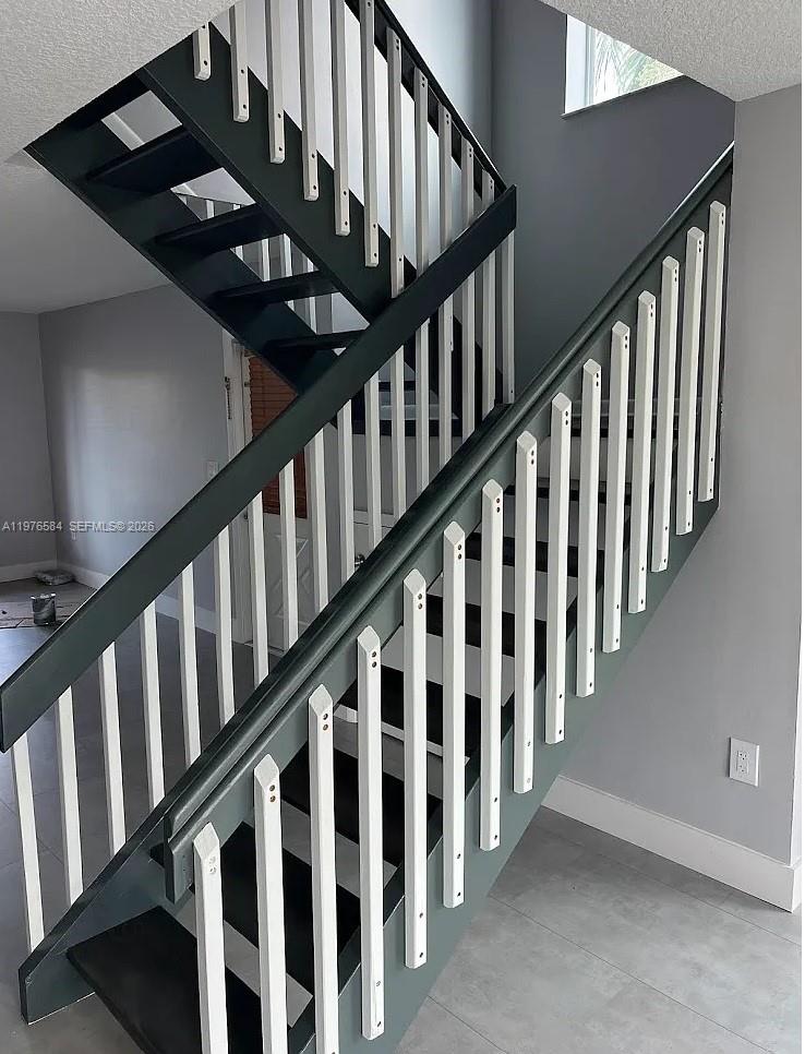 HAMPTON LAKES - Residential Lease