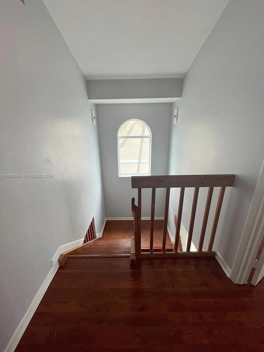 HAMPTON LAKES - Residential Lease