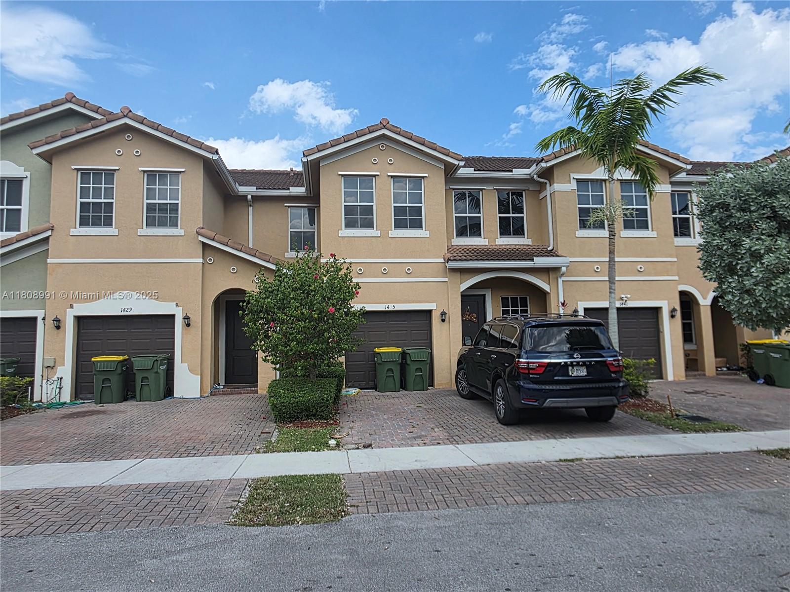Property for Sale at 1435 Se 24th Ave, Homestead, Miami-Dade County, Florida - Bedrooms: 4 
Bathrooms: 3  - $380,000