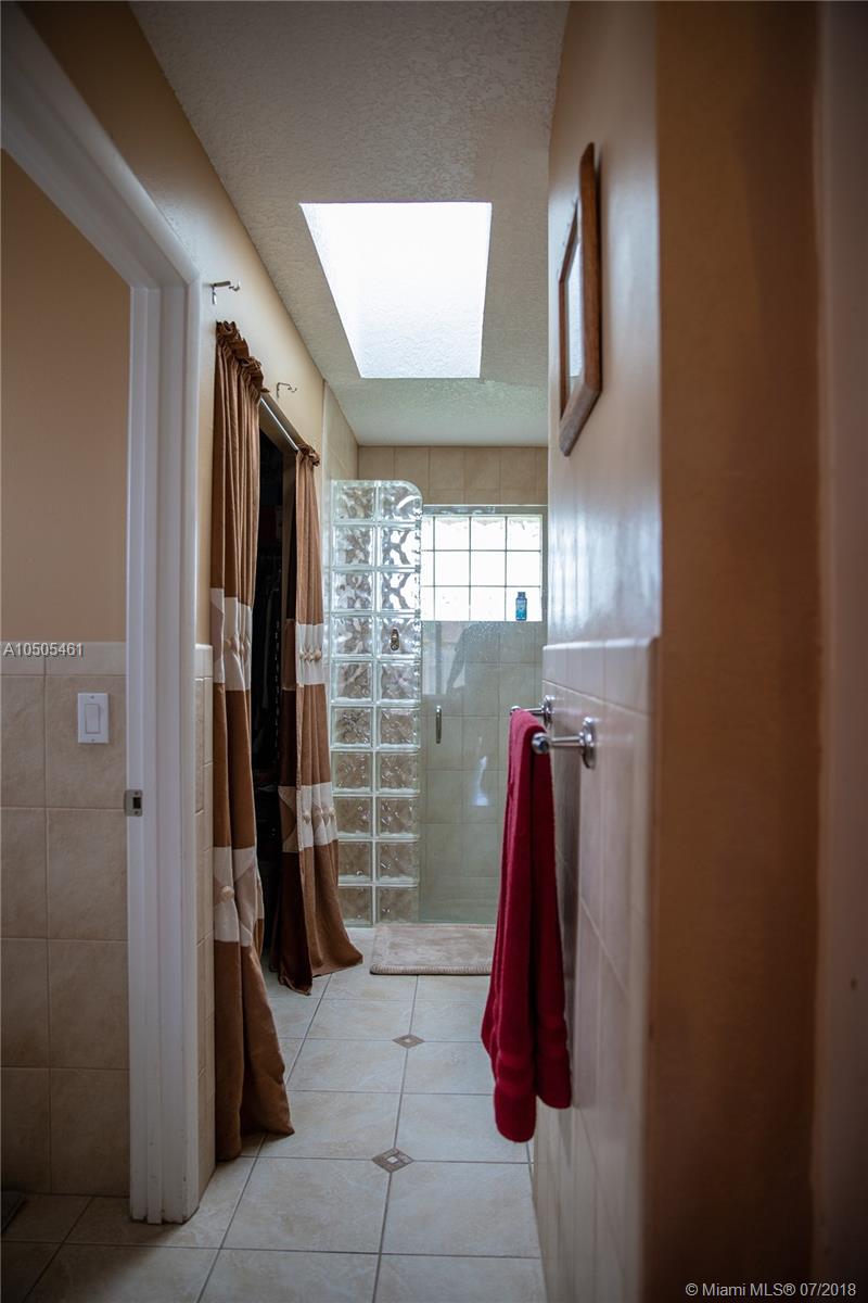 SHENANDOAH SEC 4 - Residential