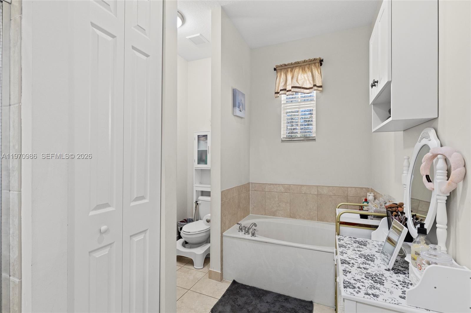 HILLSBORO ASSOCIATES PLAT - Residential