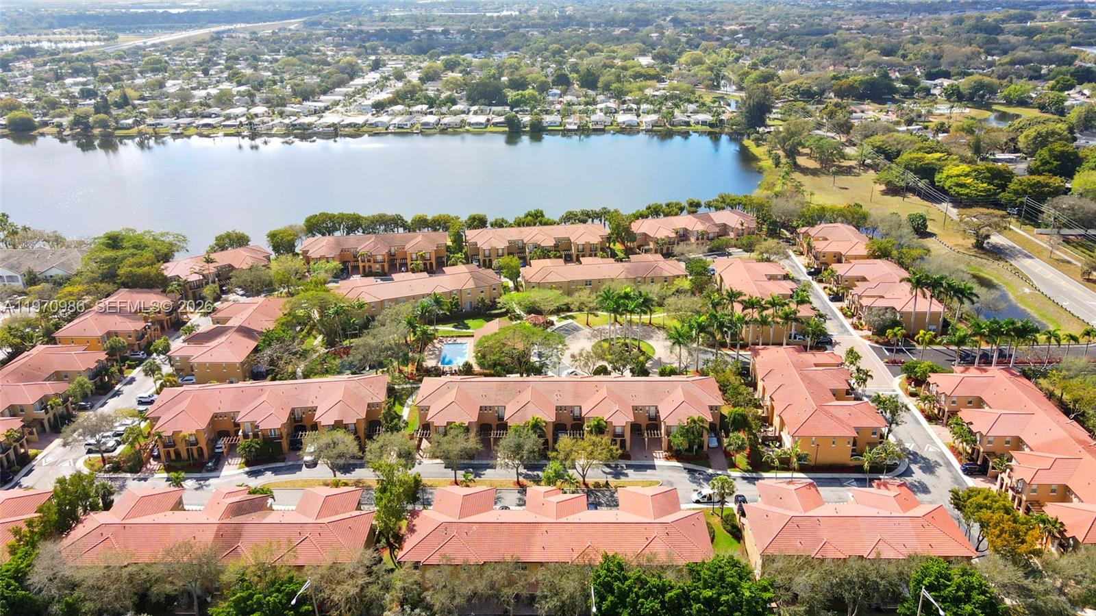 HILLSBORO ASSOCIATES PLAT - Residential