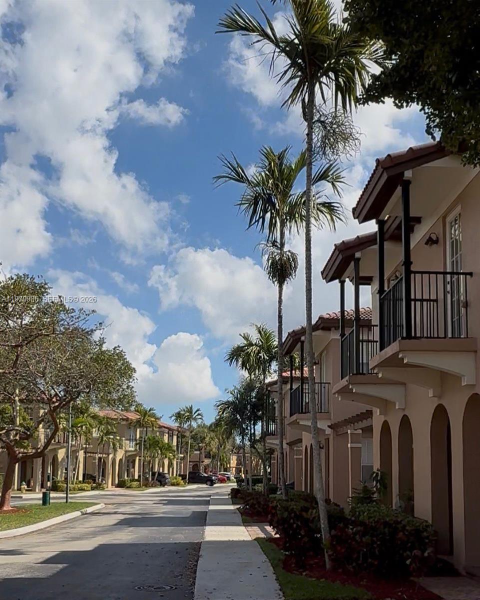 HILLSBORO ASSOCIATES PLAT - Residential