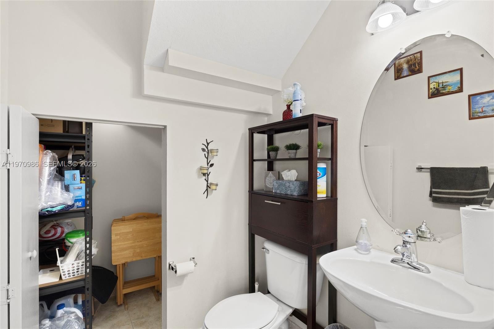 HILLSBORO ASSOCIATES PLAT - Residential