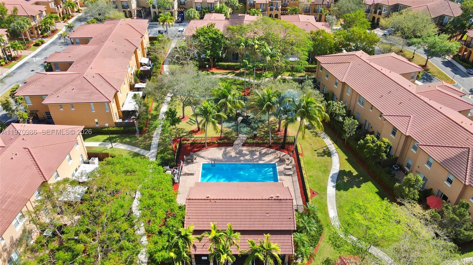 HILLSBORO ASSOCIATES PLAT - Residential