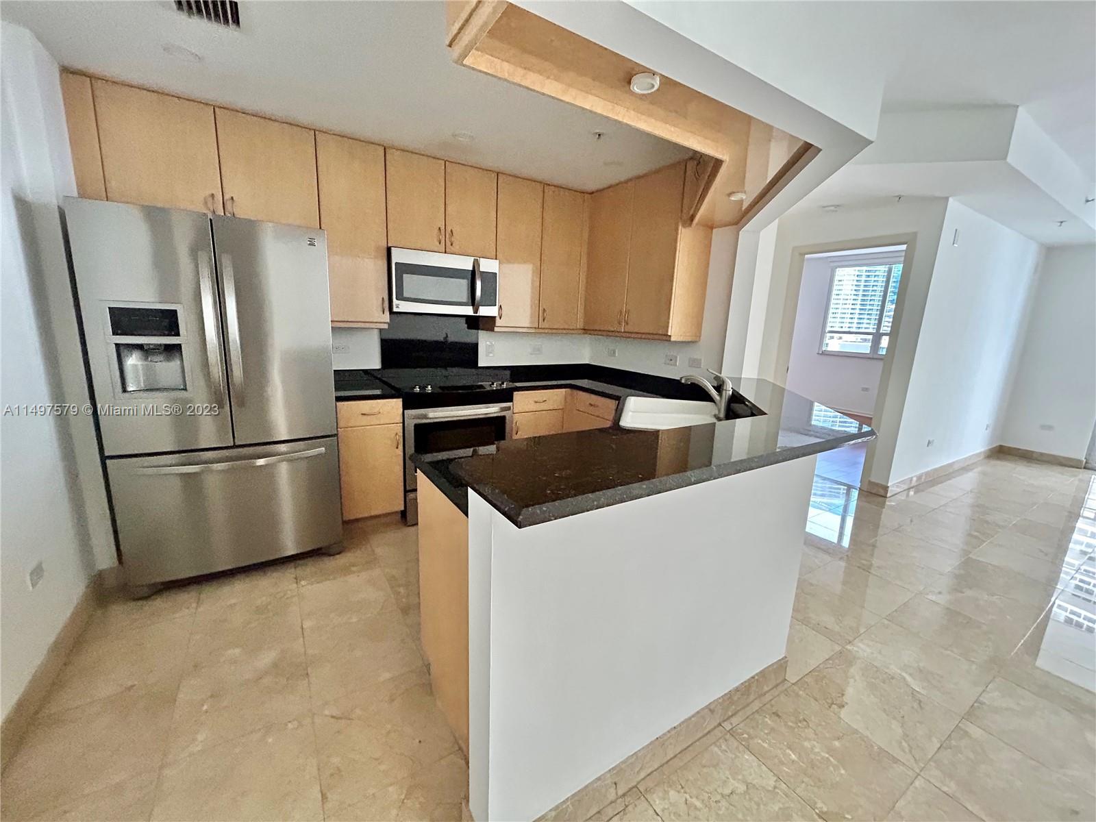 COURTS BRICKELL KEY CONDO - Residential Lease
