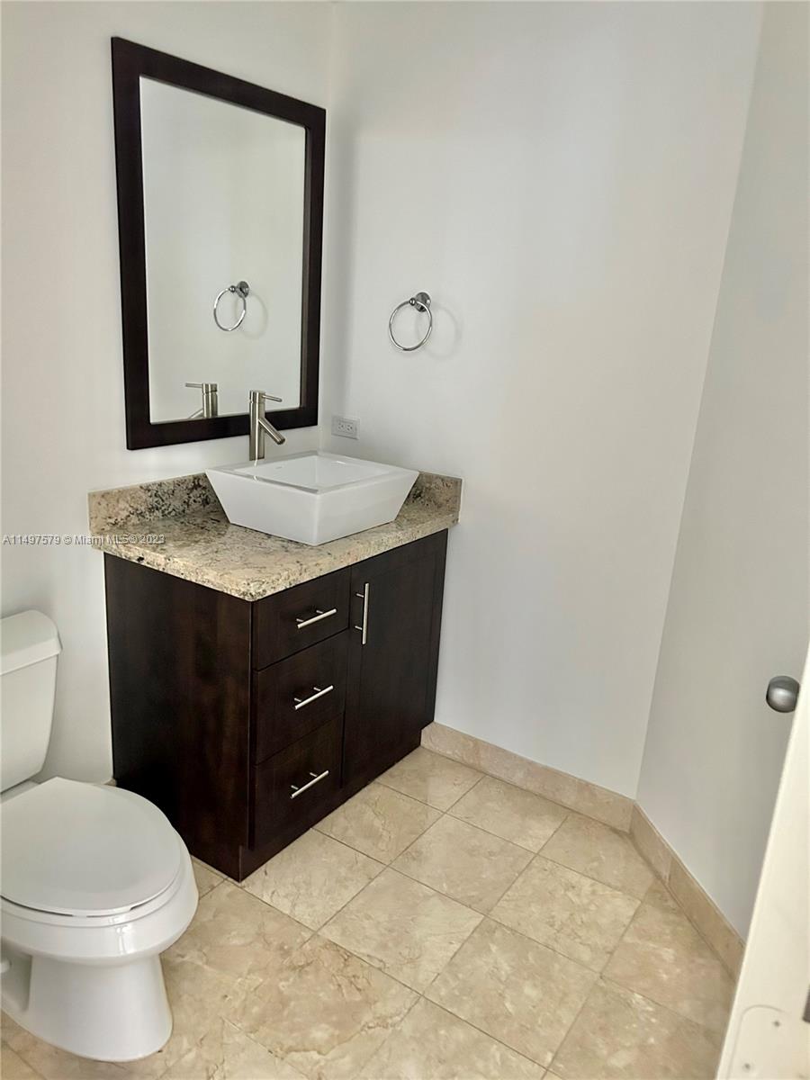 COURTS BRICKELL KEY CONDO - Residential Lease