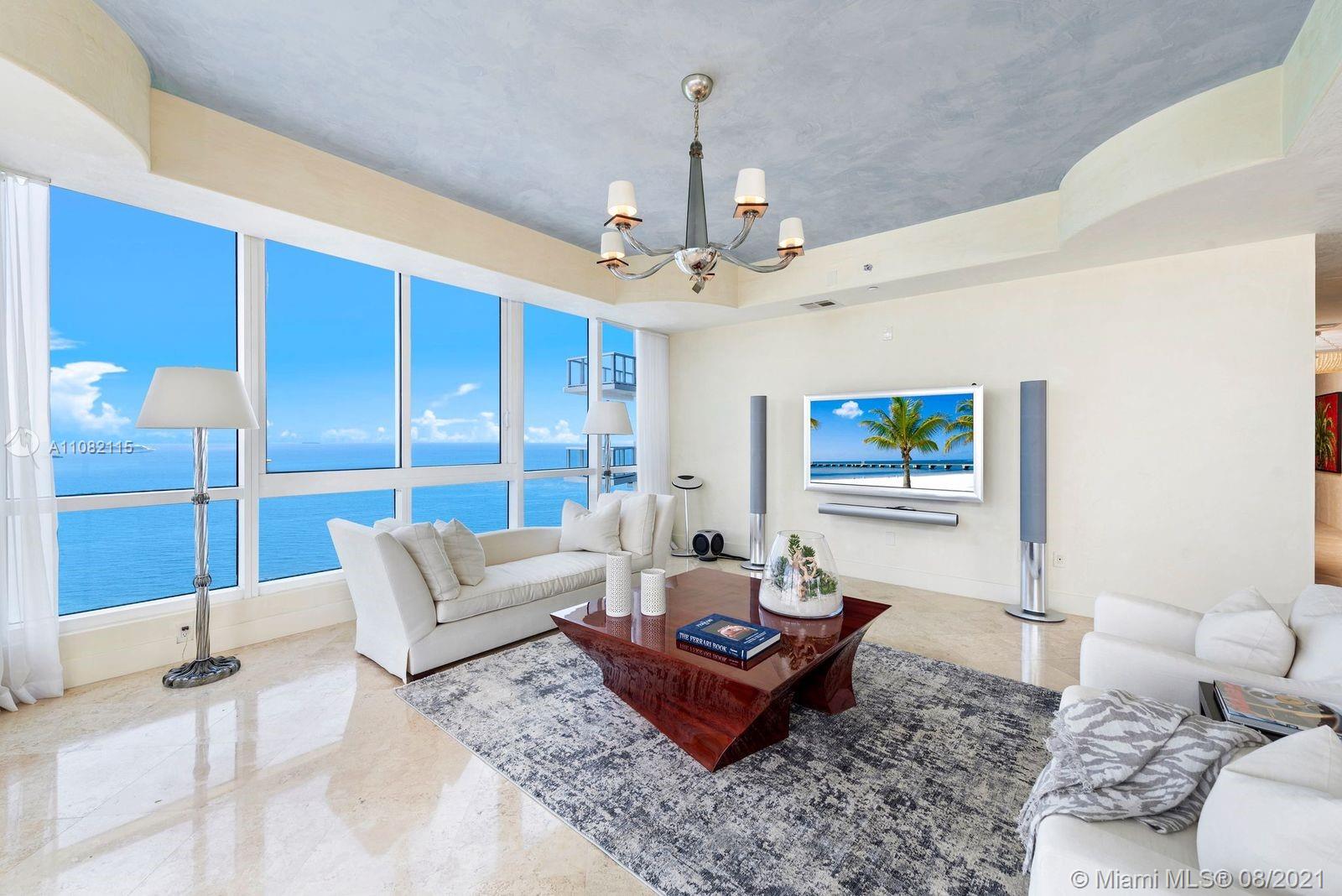 CONTINUUM ON SOUTH BEACH - Residential