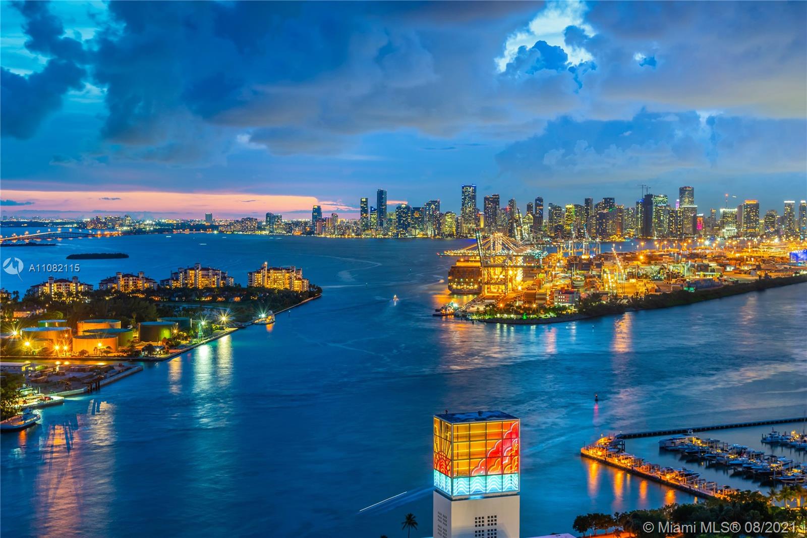 CONTINUUM ON SOUTH BEACH - Residential