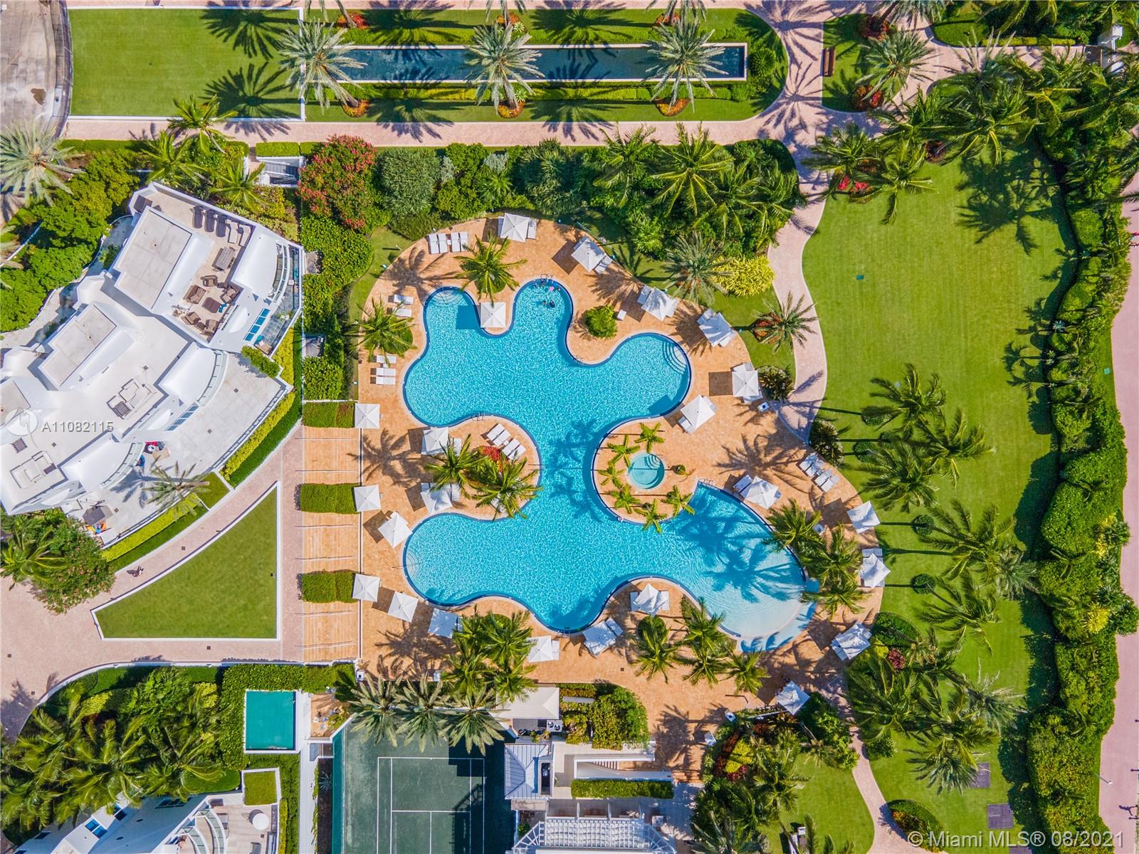 CONTINUUM ON SOUTH BEACH - Residential