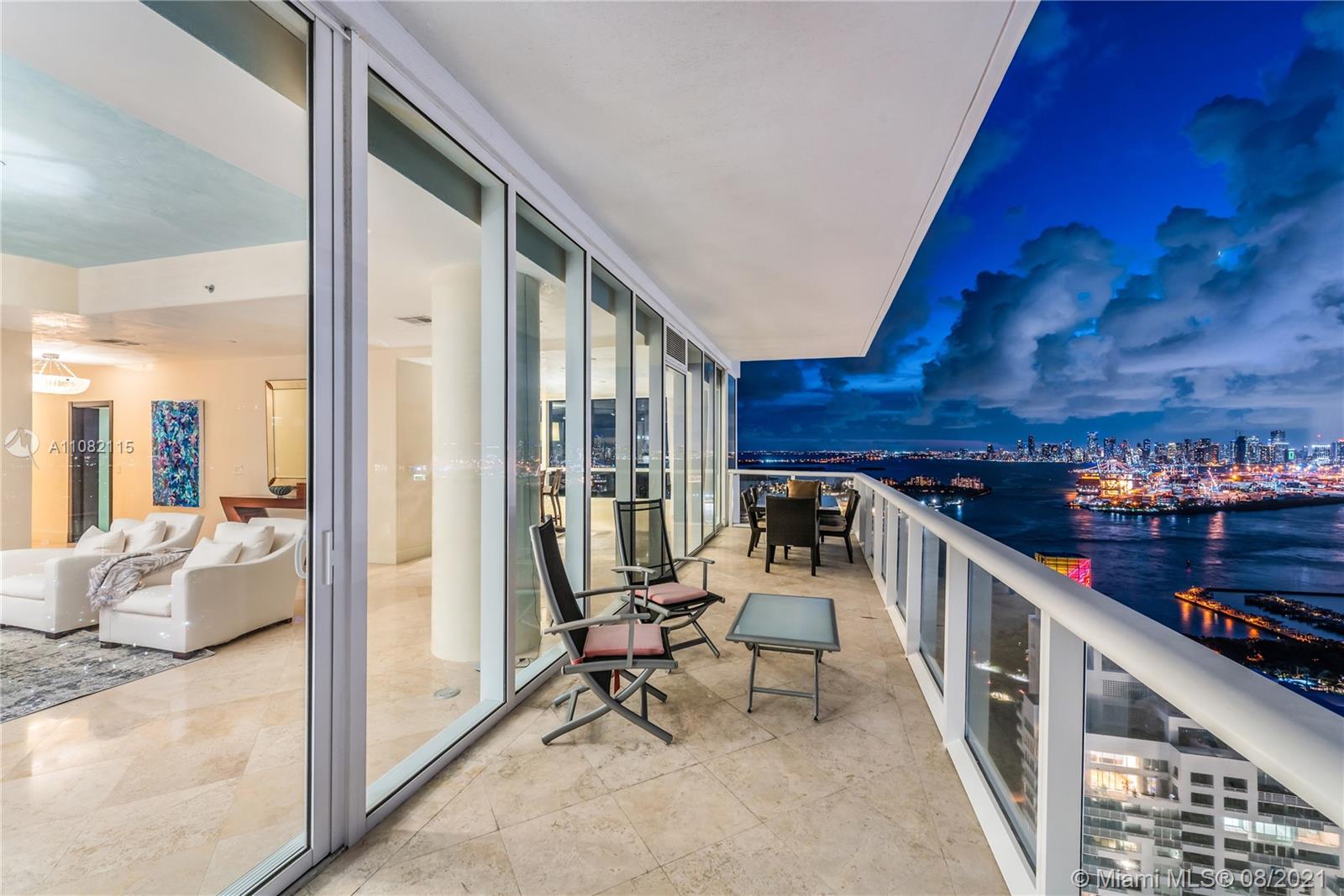 CONTINUUM ON SOUTH BEACH - Residential