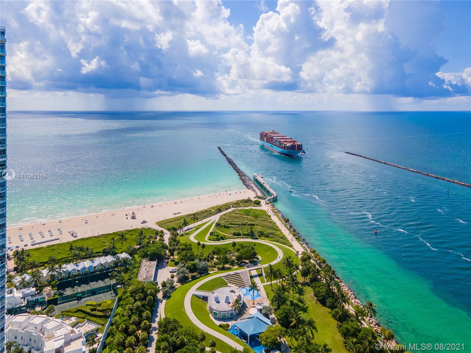 CONTINUUM ON SOUTH BEACH - Residential