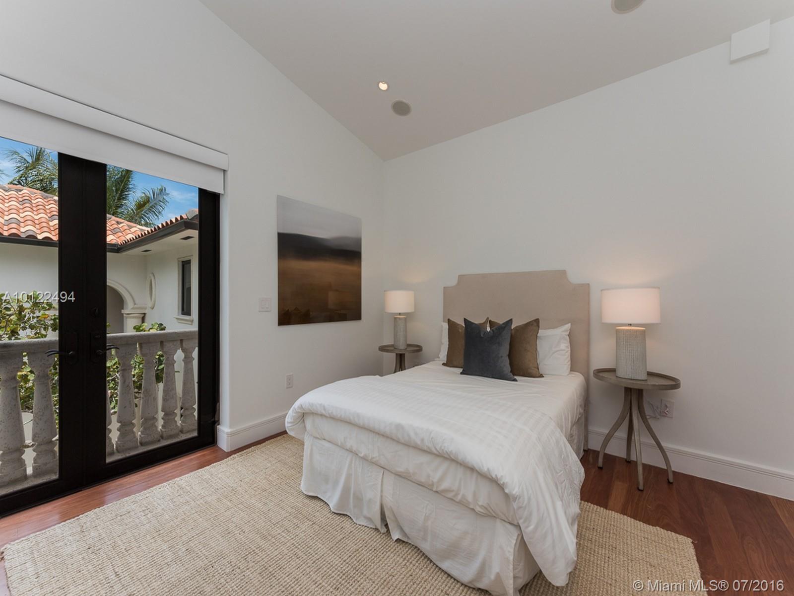 Hibiscus Island - Residential