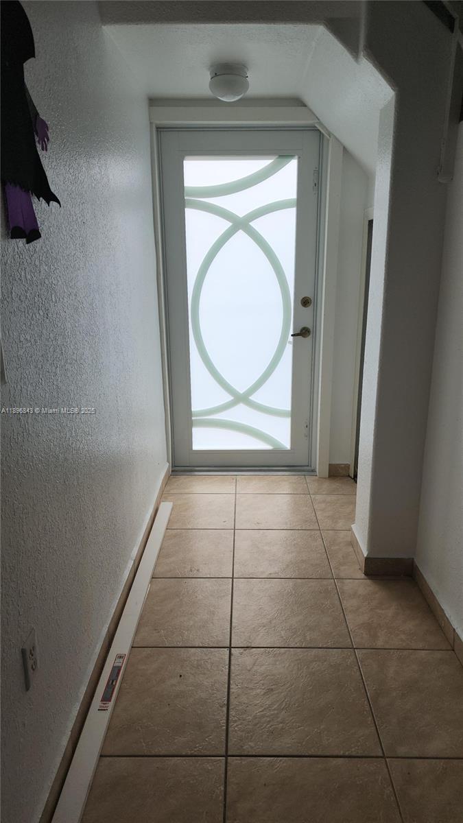 TROPICAL LANDINGS CONDO - Residential
