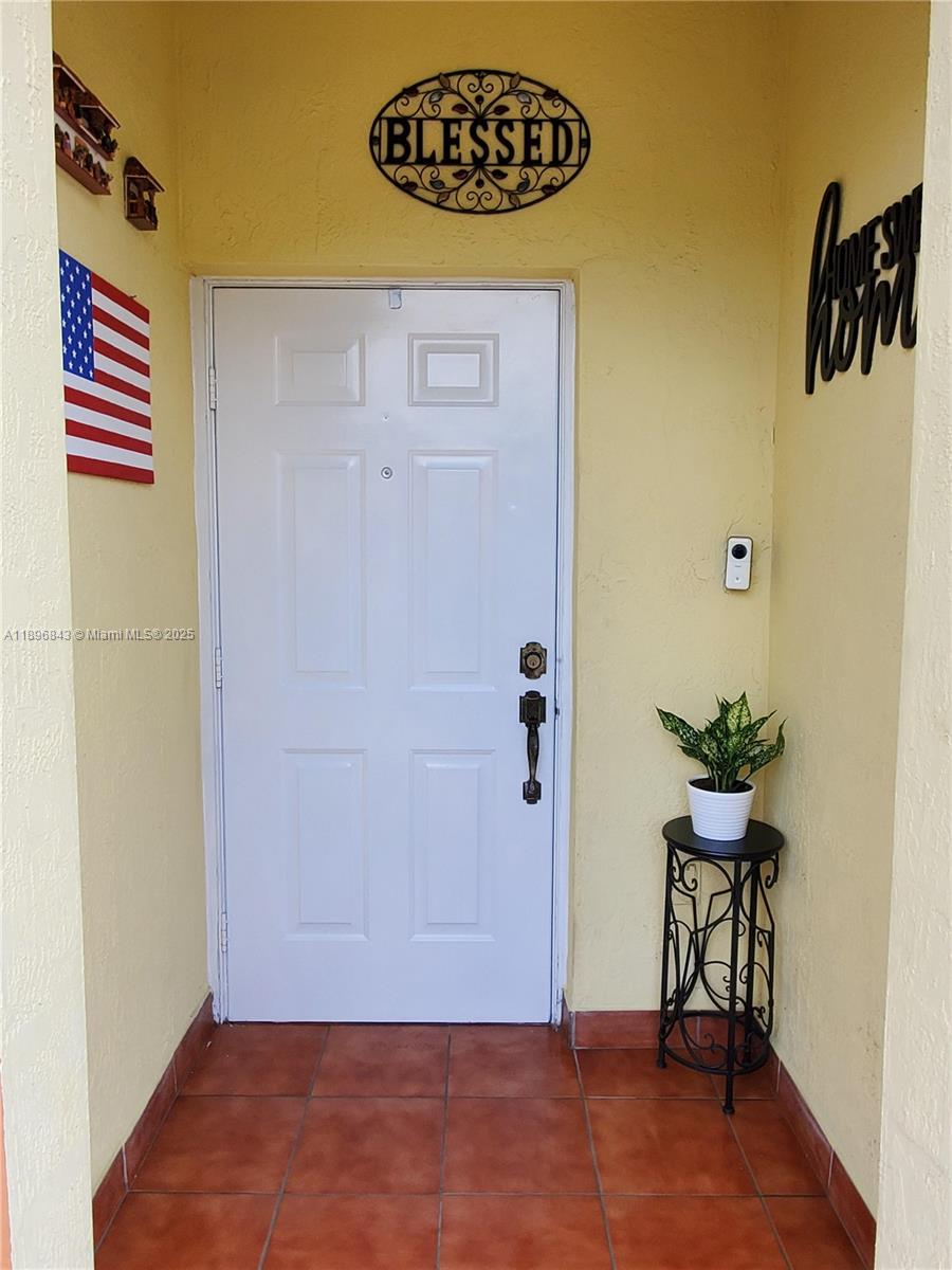 TROPICAL LANDINGS CONDO - Residential