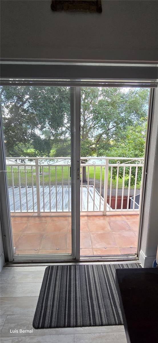 TROPICAL LANDINGS CONDO - Residential