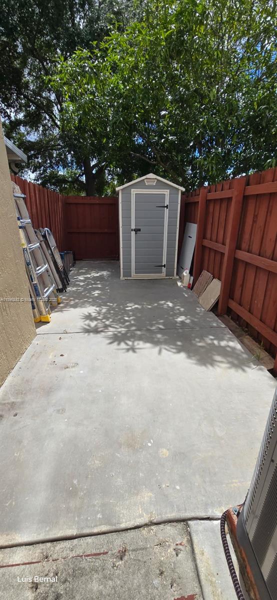 TROPICAL LANDINGS CONDO - Residential