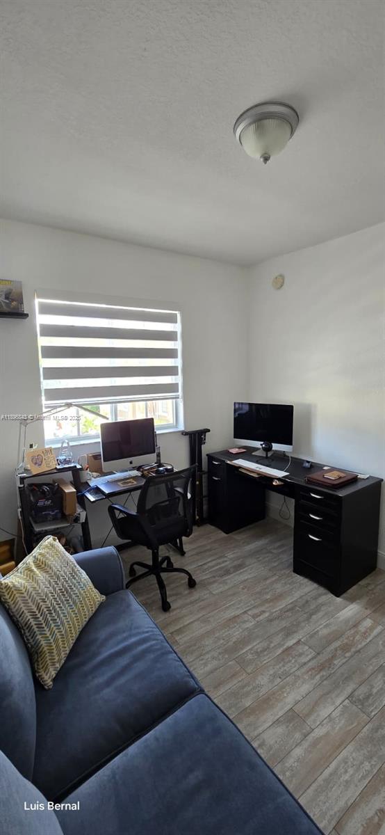 TROPICAL LANDINGS CONDO - Residential