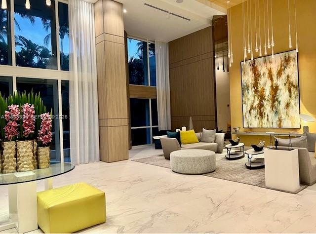 SOUTH TOWER AT THE POINT - Residential