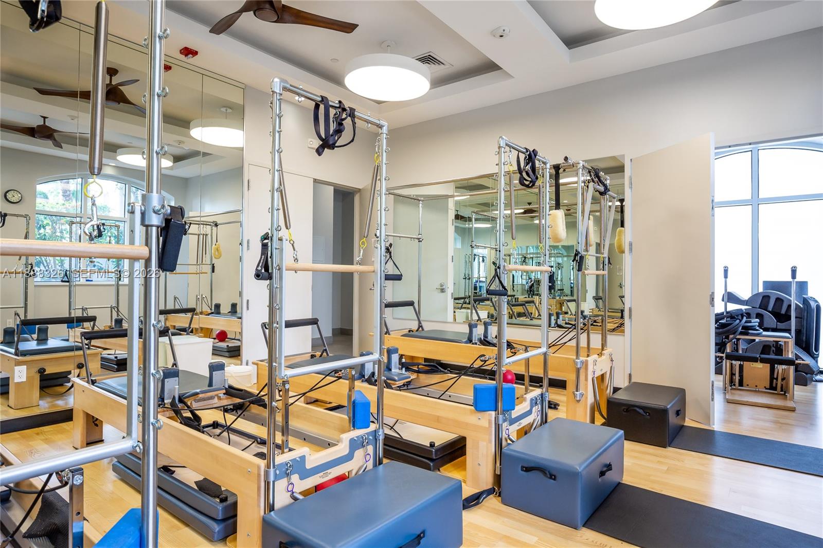 SOUTH TOWER AT THE POINT - Residential