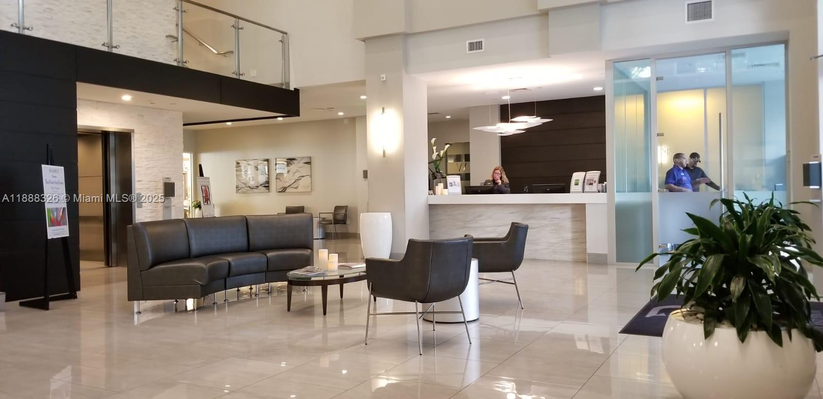 SOUTH TOWER AT THE POINT - Residential