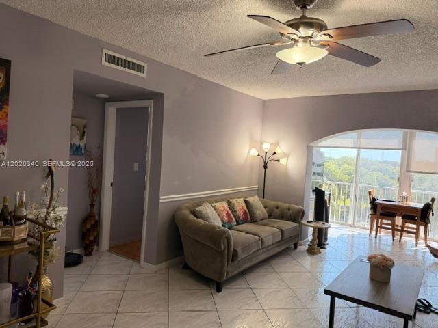 HILLCREST EAST NO 27 COND - Residential