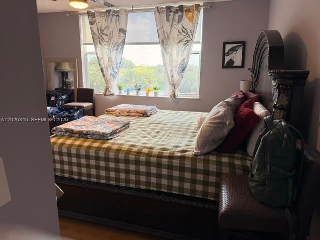 HILLCREST EAST NO 27 COND - Residential