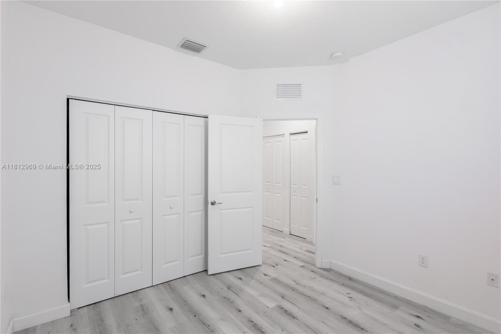 PINE ISLE PINE VISTA - Residential Lease