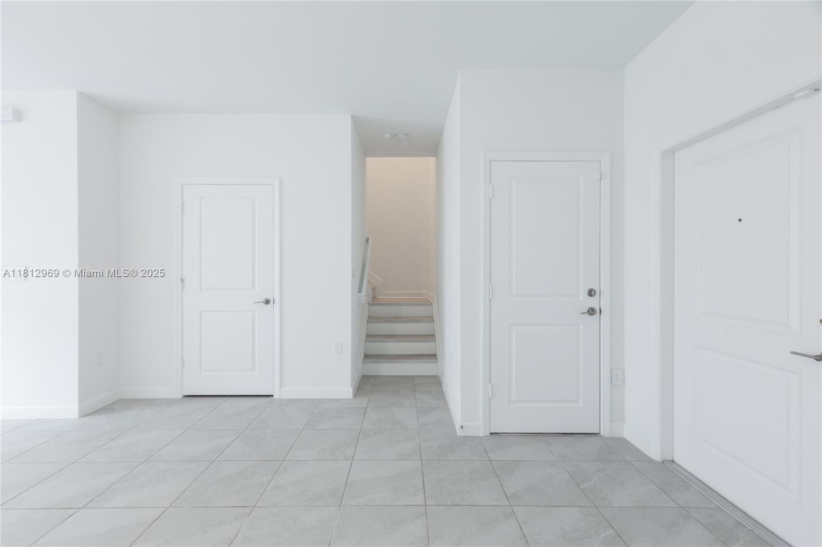 PINE ISLE PINE VISTA - Residential Lease