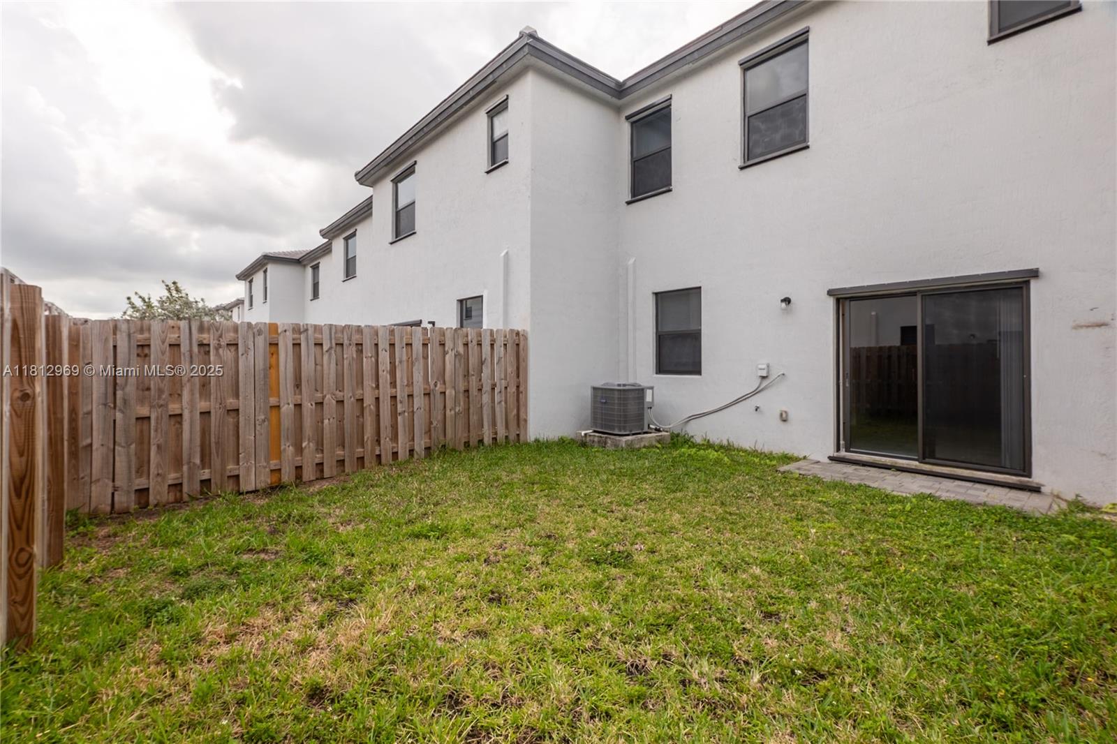 PINE ISLE PINE VISTA - Residential Lease