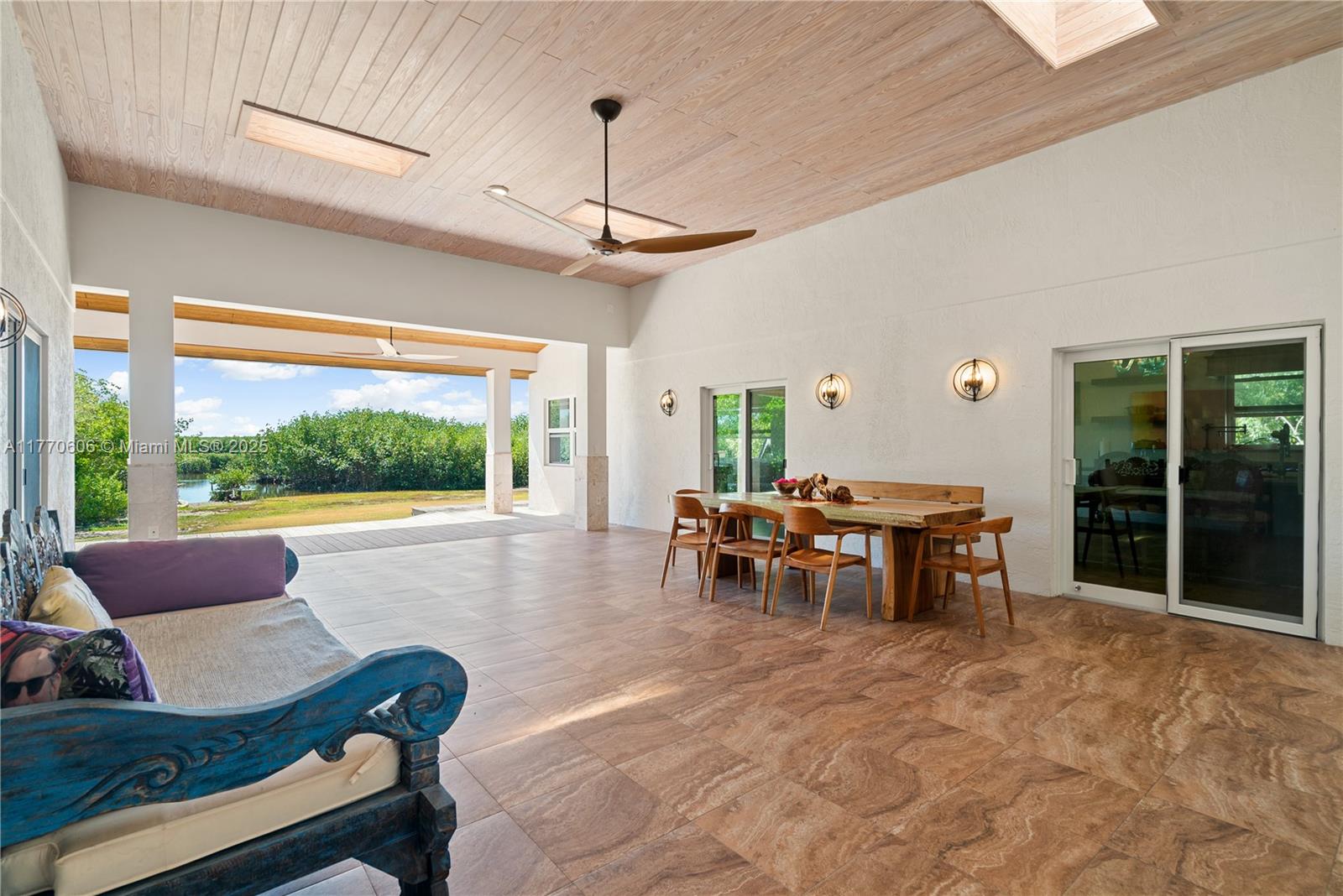 Rock Harbor Est - Residential