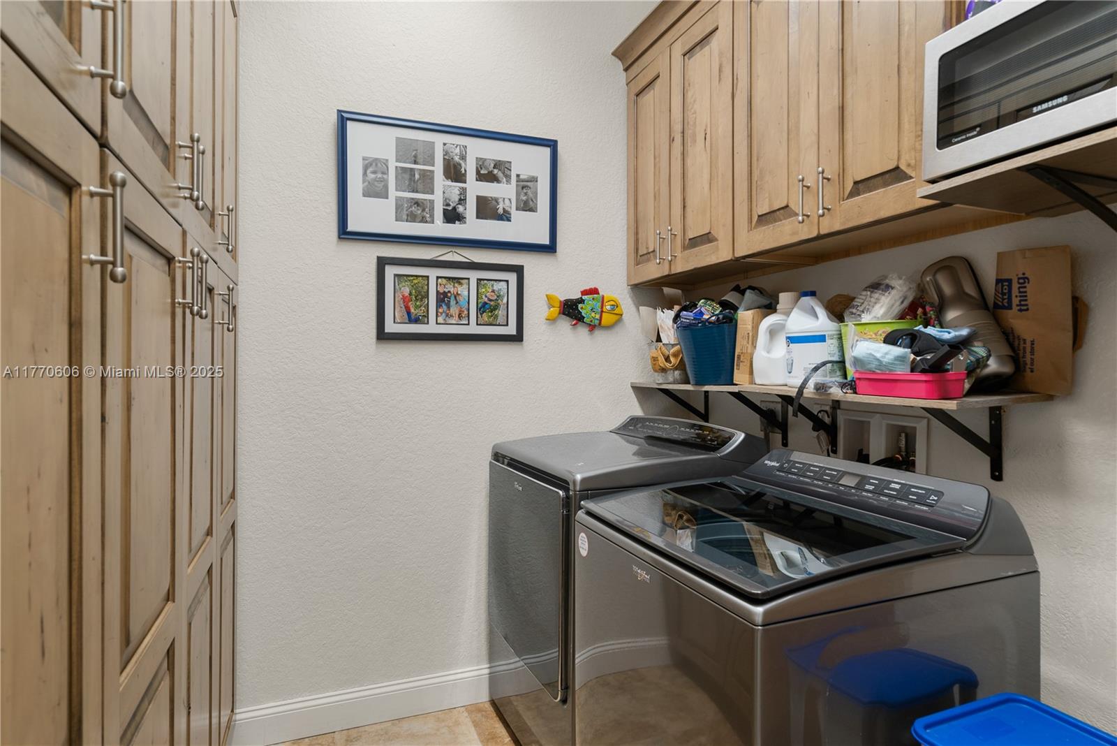 Rock Harbor Est - Residential