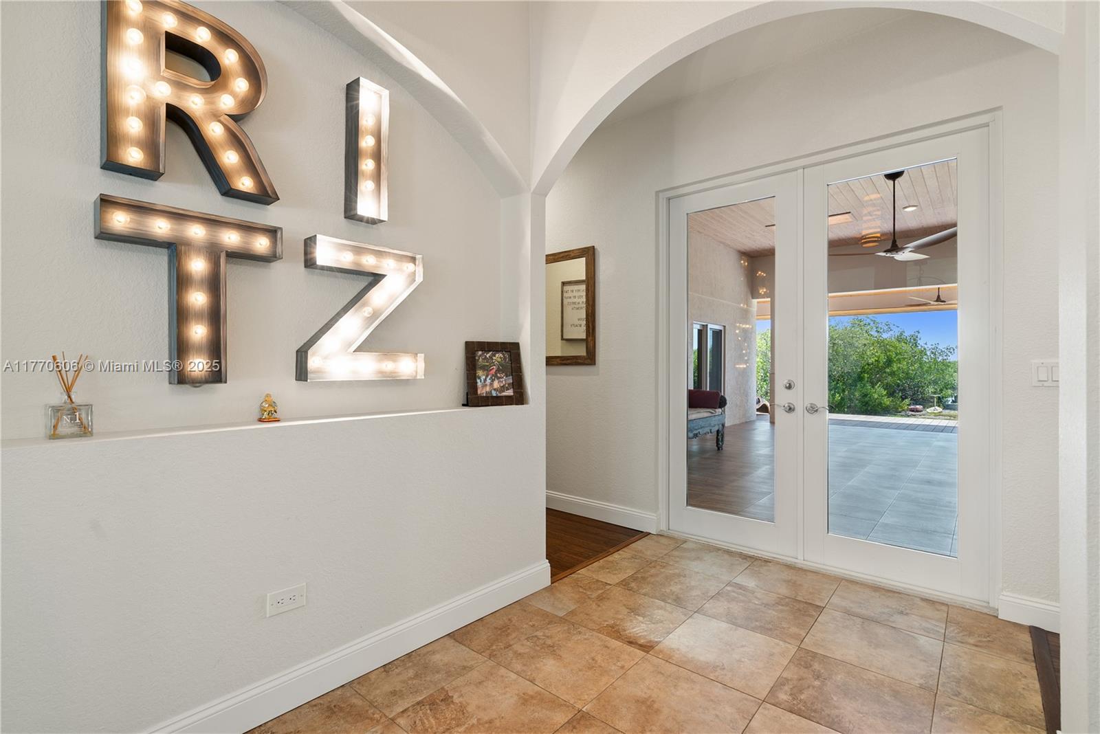 Rock Harbor Est - Residential