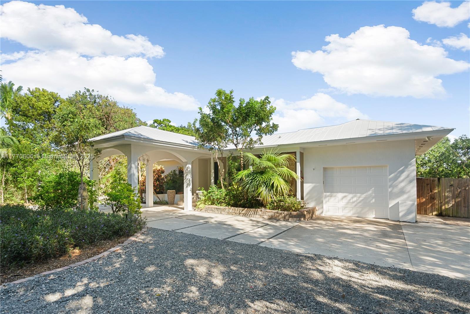 Rock Harbor Est - Residential