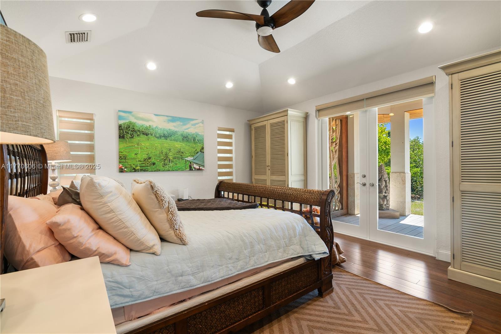 Rock Harbor Est - Residential