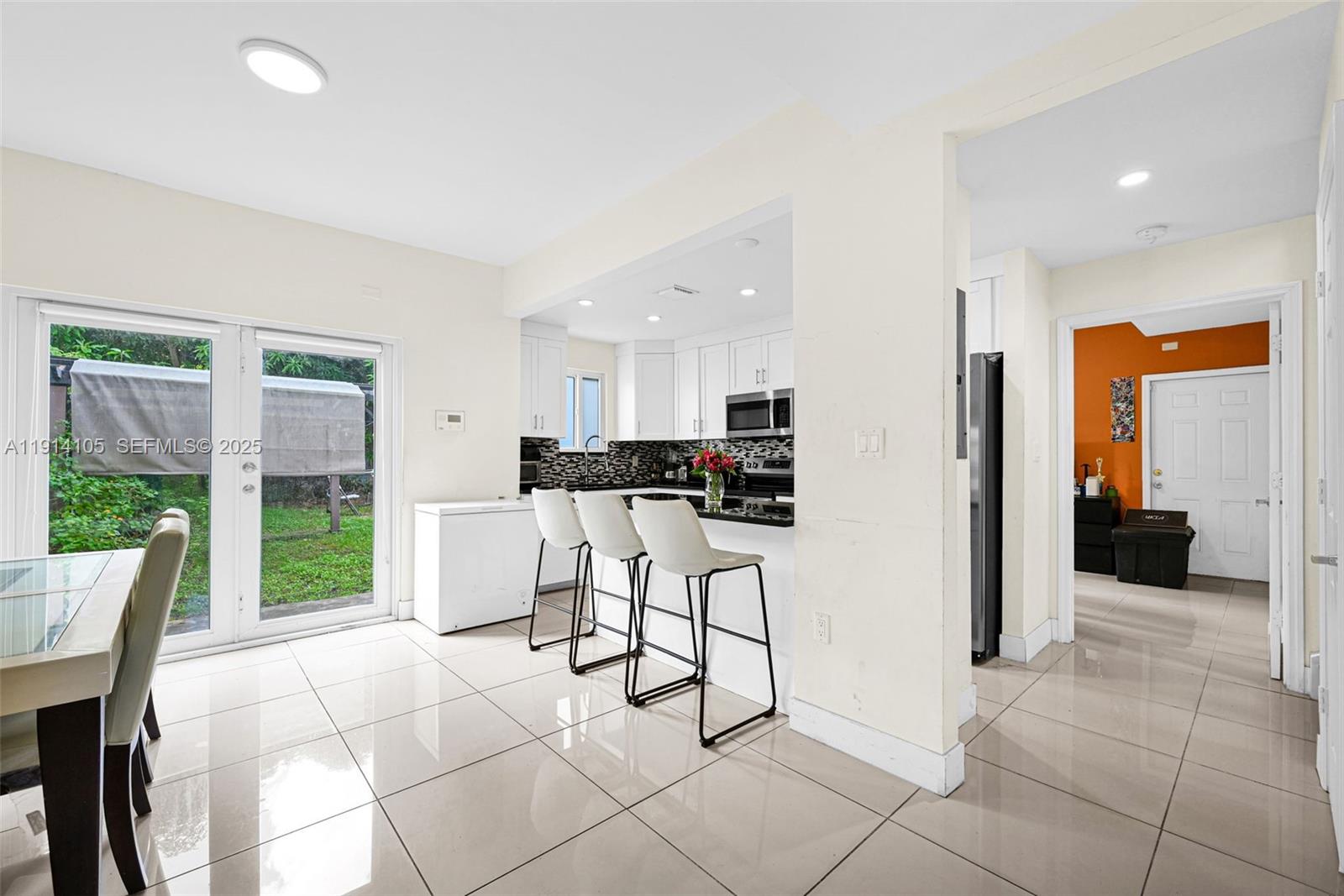 VITRAN AT NARANJA ESTATES - Residential