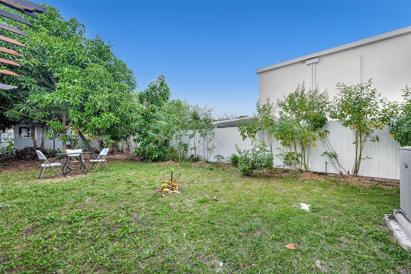 VITRAN AT NARANJA ESTATES - Residential