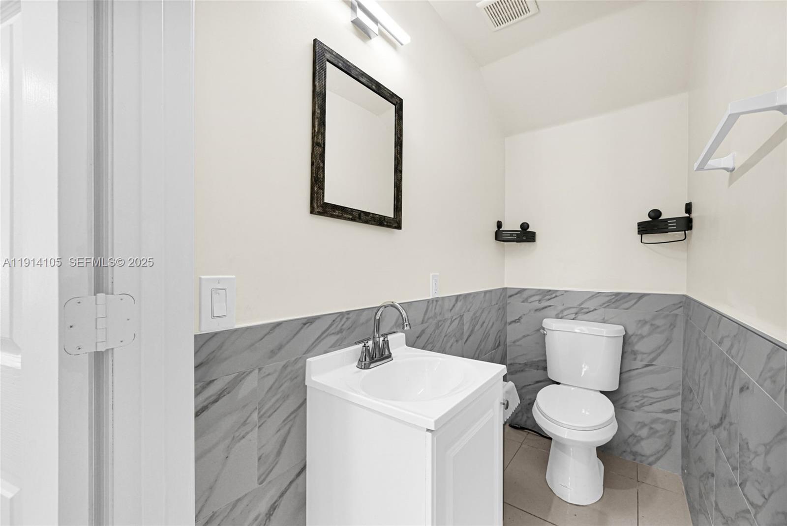 VITRAN AT NARANJA ESTATES - Residential