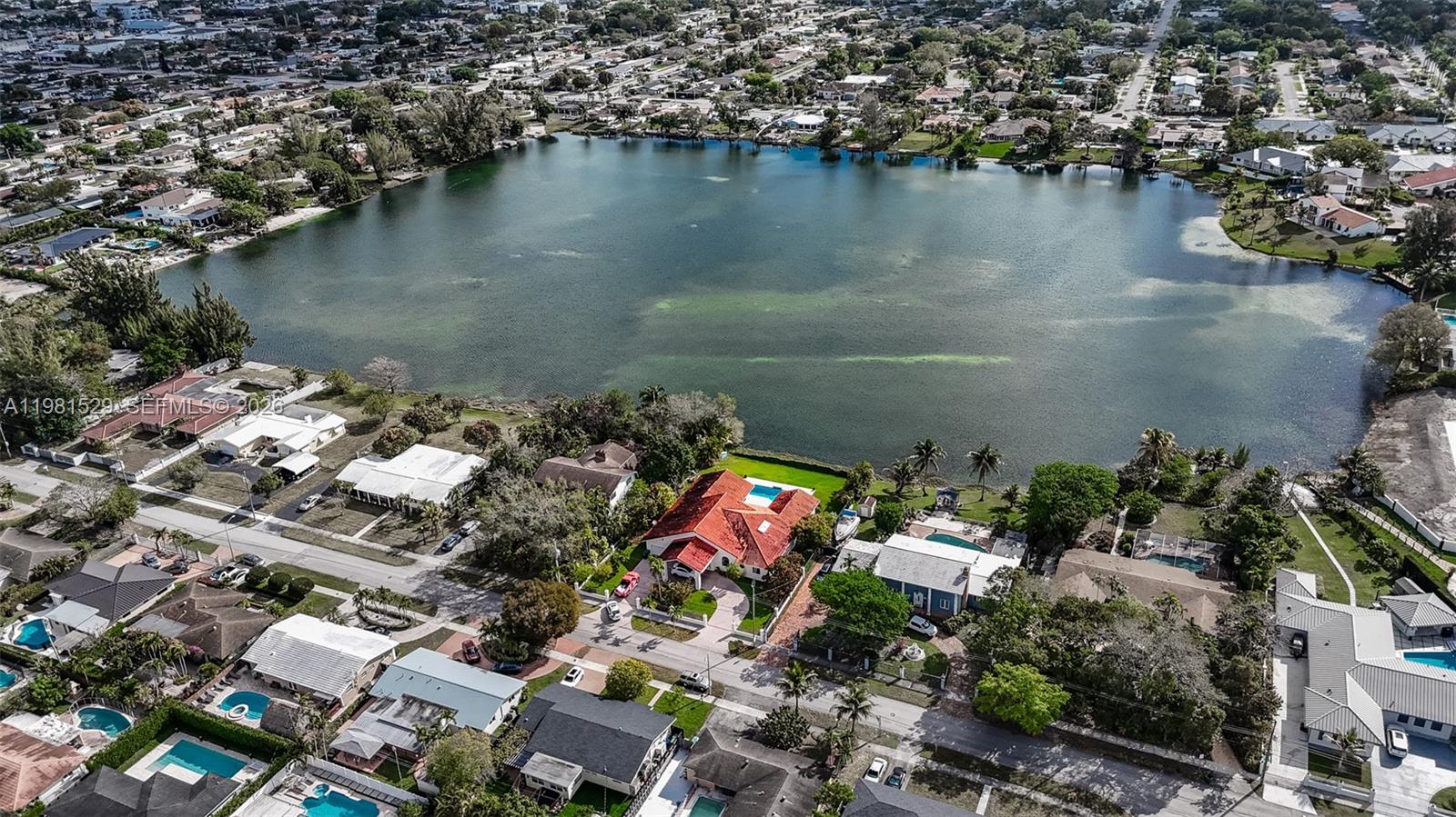 MC CAHILLS BLUEBIRD LAKE - Residential