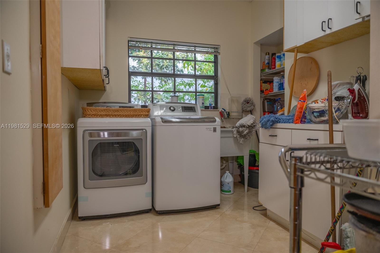 MC CAHILLS BLUEBIRD LAKE - Residential