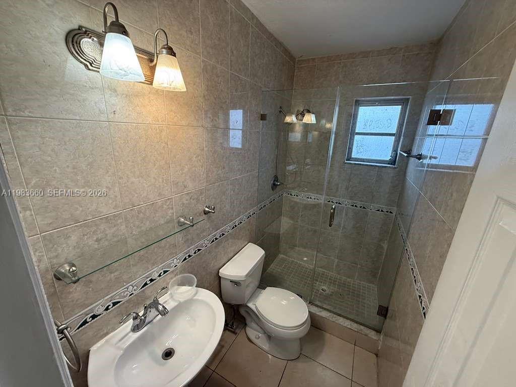 VILLA BISCAYA JARDINES CO - Residential Lease