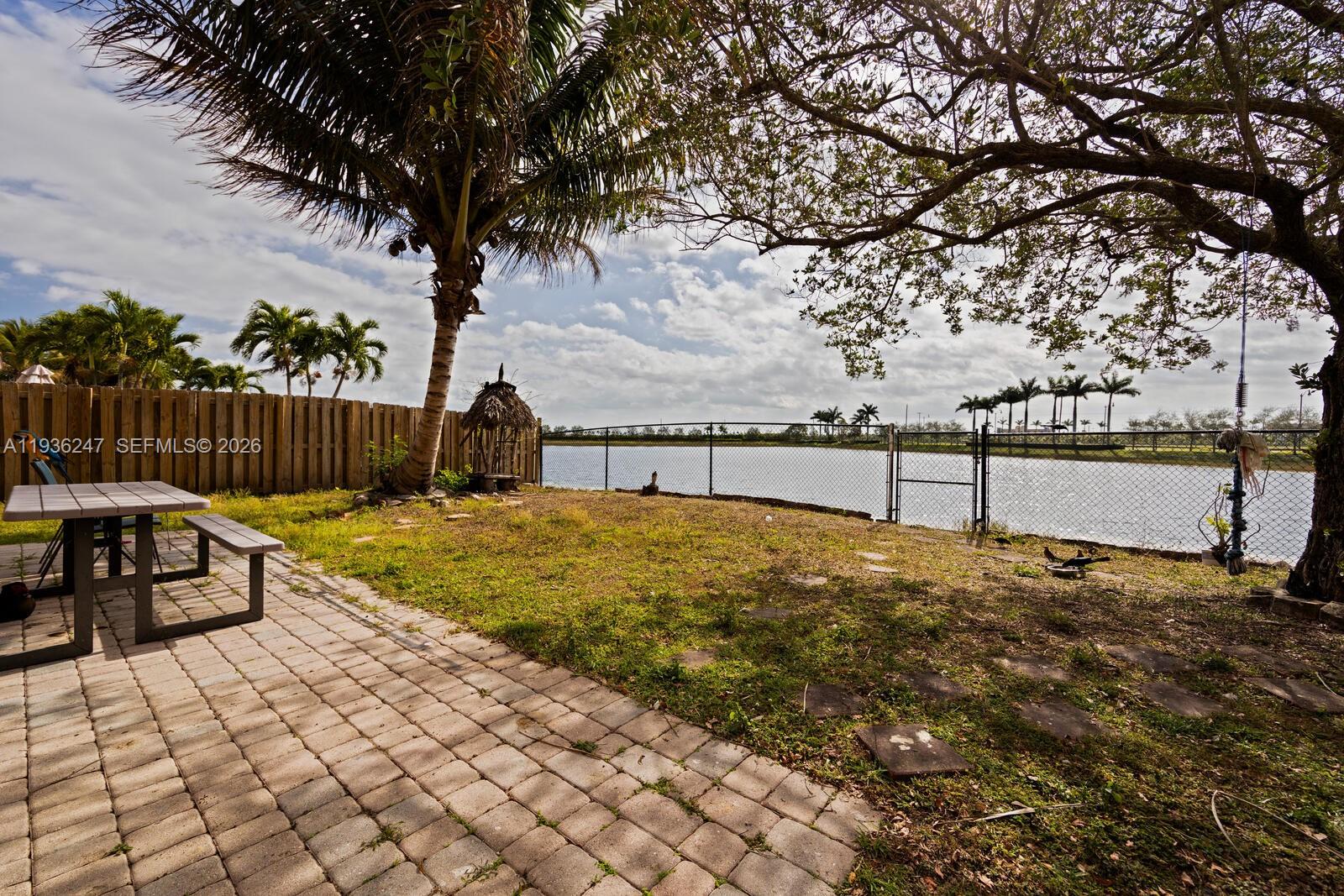 BAYWINDS OF ABACO - Residential