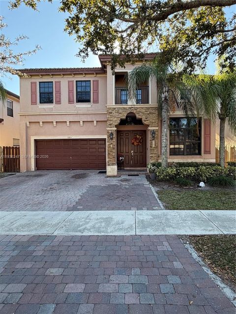 Photo of 685 SE 37th Pl, Homestead, FL 33033 (MLS # A11936247)